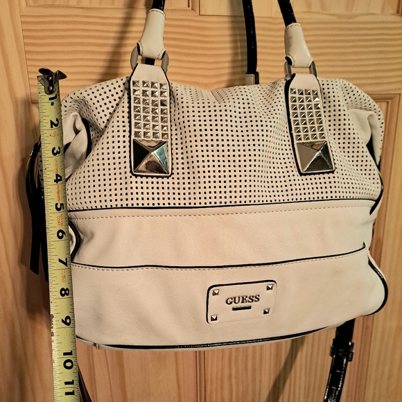 Guess Large Tote/Crossbody - Picture 8 of 12